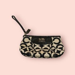 Coach White and Black Wristlet‎